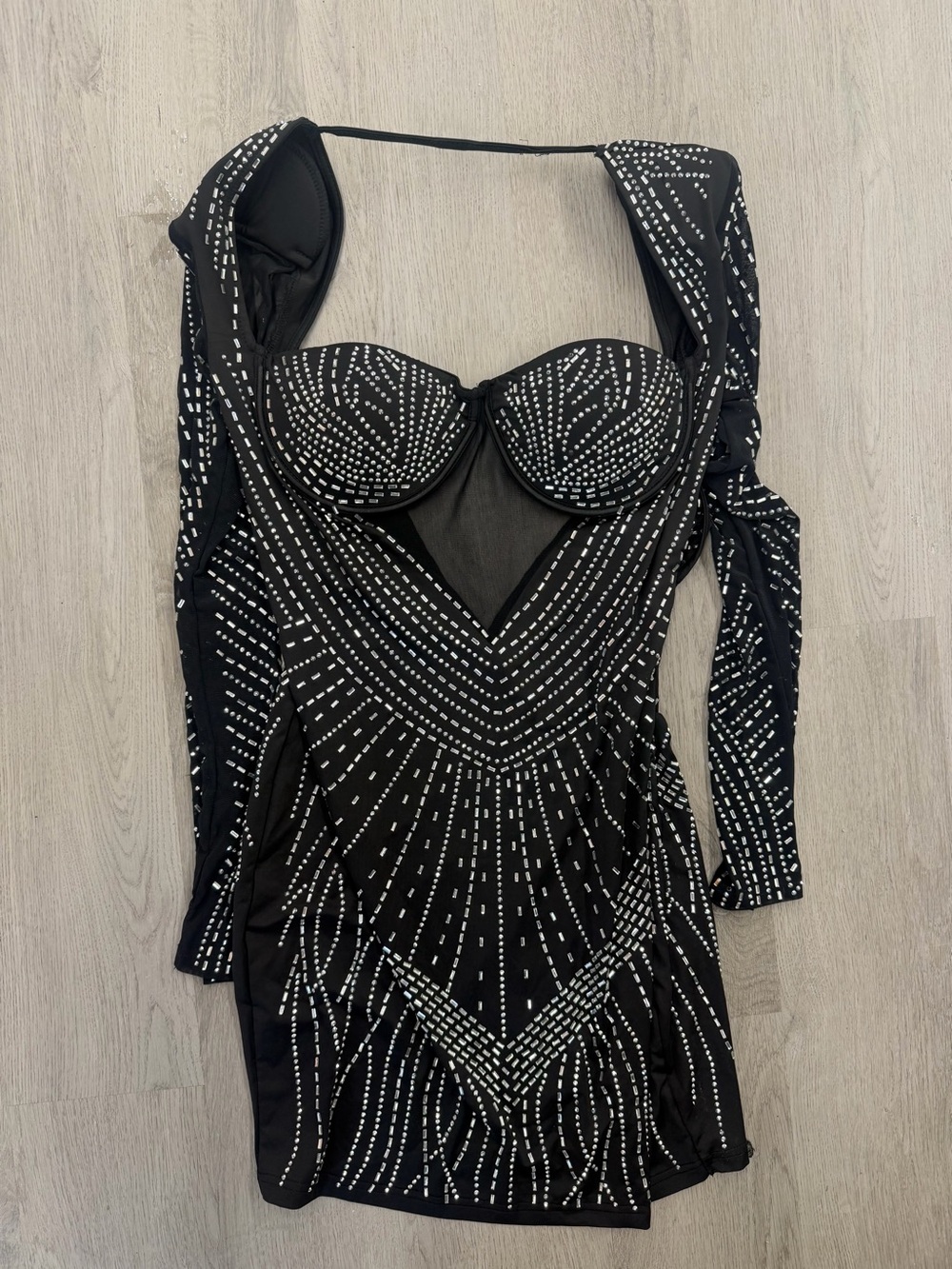 Black Long-Sleeve Embellished Bodycon Dress